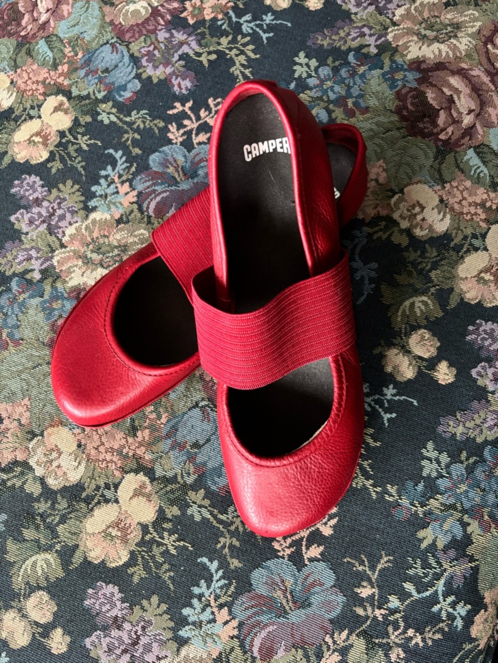 Camper Red Elastic-Strap Mary Jane Flats 40
